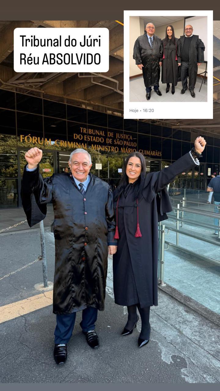 Dr. Eliseu Minichillo e equipe da Advocacia Minichillo em frente ao Fórum Criminal da Barra Funda após a absolvição